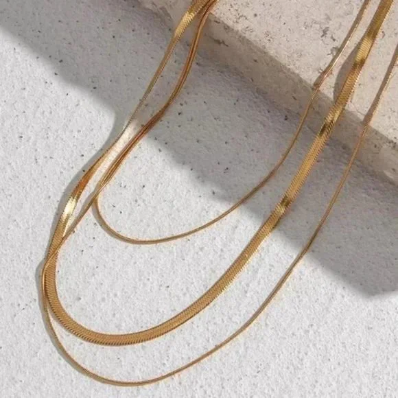 NEW 3 LAYERS 18K GOLD SNAKE CHAIN NECKLACE, NICE NECKLACE, CUTE NECKLACE - Picture 4 of 5
